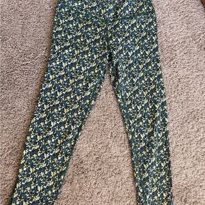 Outdoor Voices Green and Yellow floral Capri Leggings